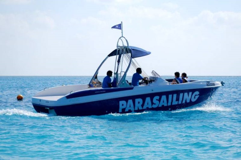 Parasailing 28