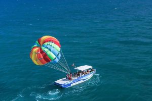 Parasailing 32