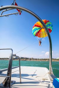 Parasailing 32